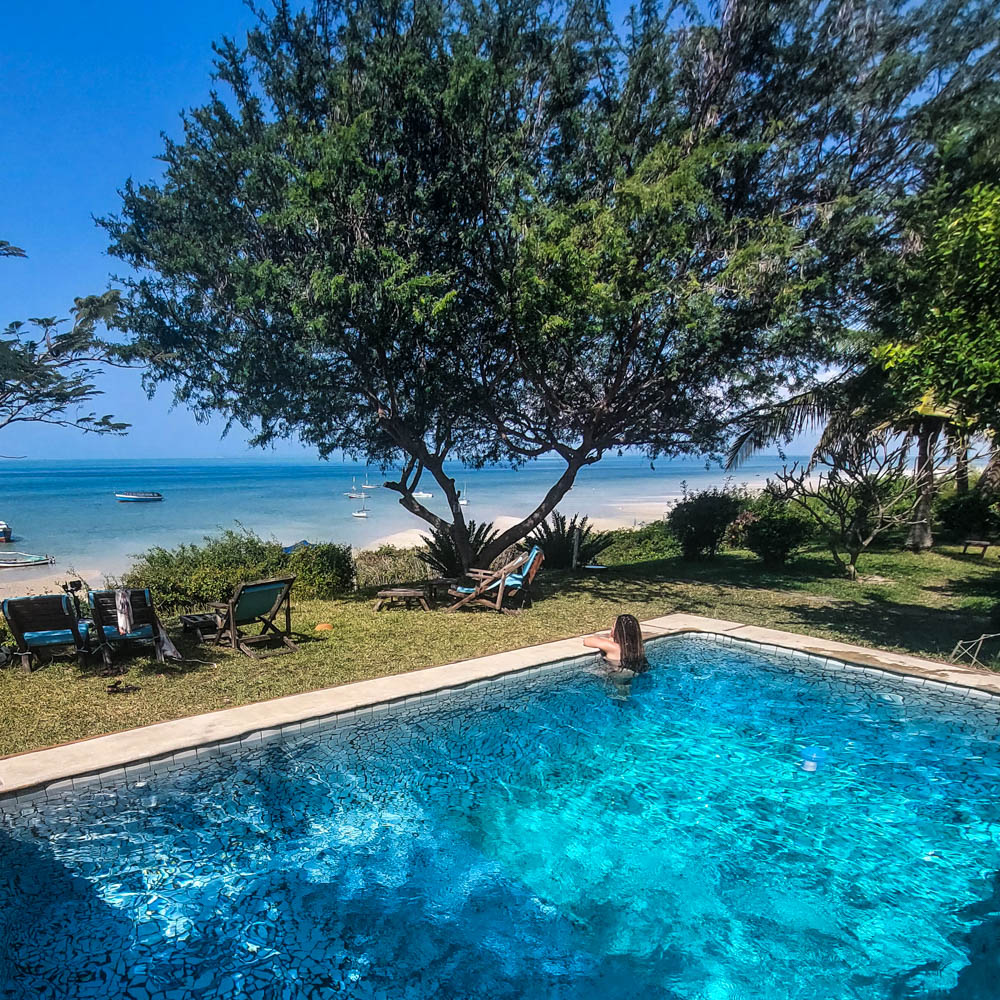 Casa Babi Guesthouse - Outdoor Pool in Mozambique