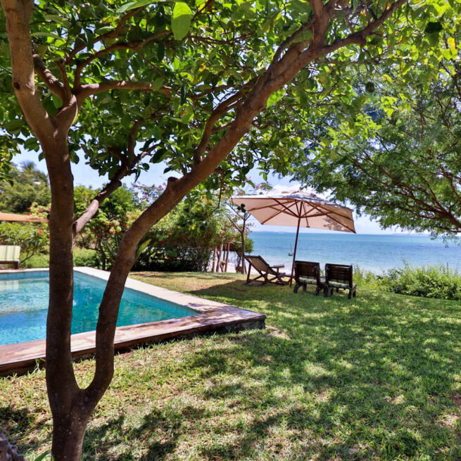 Casa Babi Eco-lodge - Seaview pool and tropical garden